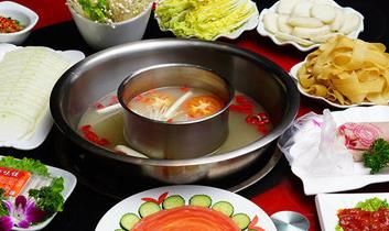 重庆火锅 重庆火锅店加盟 火锅加盟 火锅连锁品牌 火锅加盟店排行榜 重庆市齐齐餐饮文化