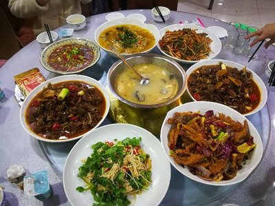 重庆疯筷餐饮管理